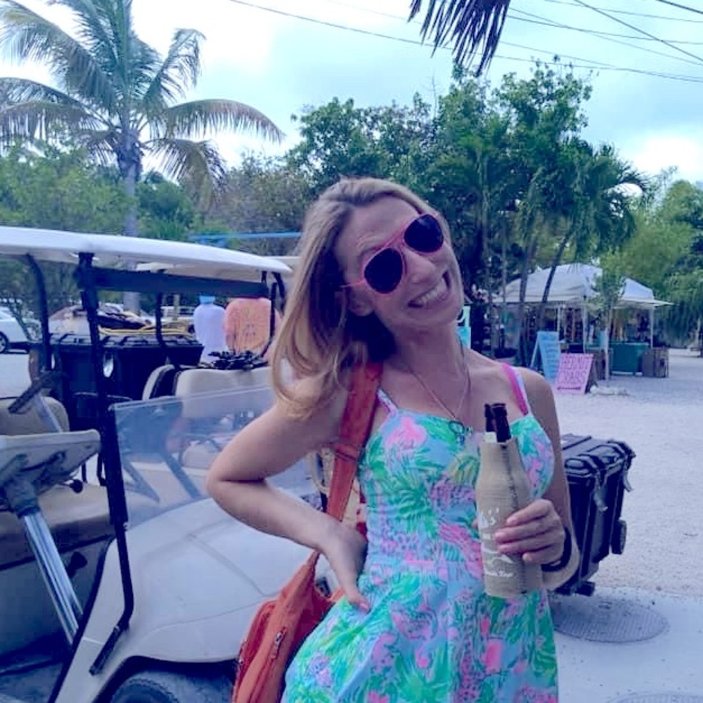 Meet your Posher, Hilary